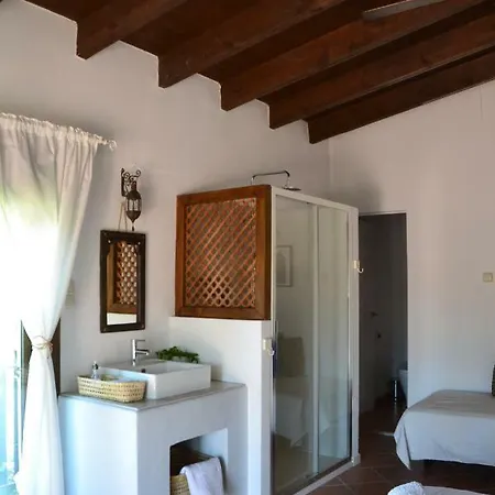 Bed and breakfast The African House Tolox