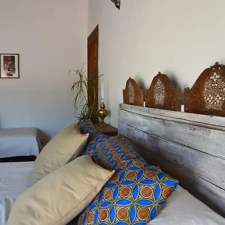 Bed and breakfast The African House 3*