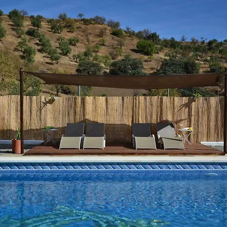 The African House 3* Tolox