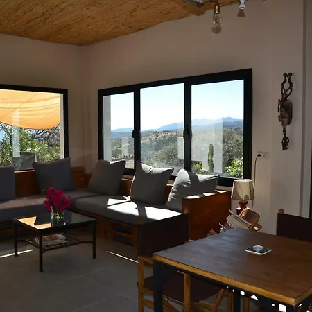 The African House Bed & Breakfast 3*